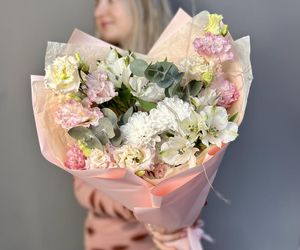 Сборный букет с эустомой, альстромерией, хризантемой «Цветочное лето» ️