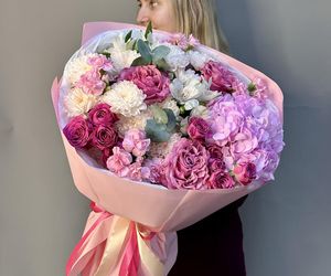 Букет Моё счастье с гортензией, пионовдной розой